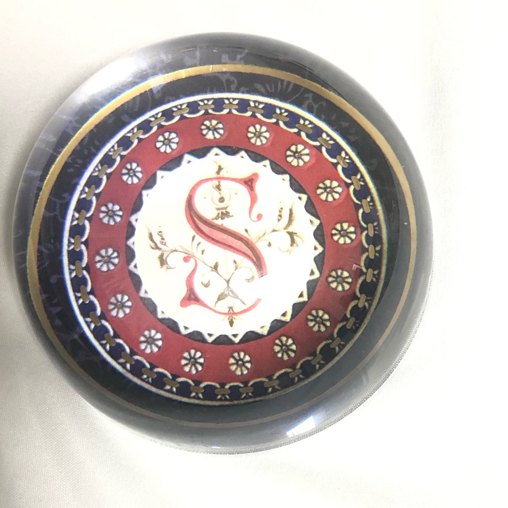 Punch Studio Domes S Monogram